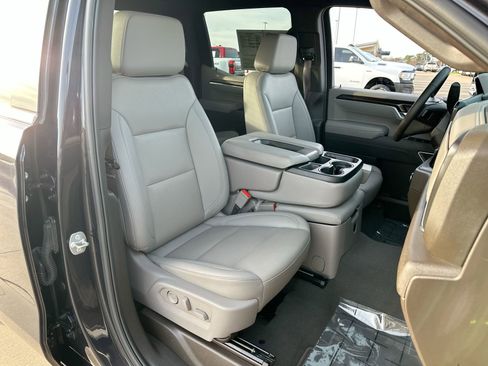 Used 2025 GMC Sierra 1500 SLT image 24