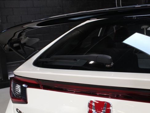 Used 2024 Honda Civic Type R image 15