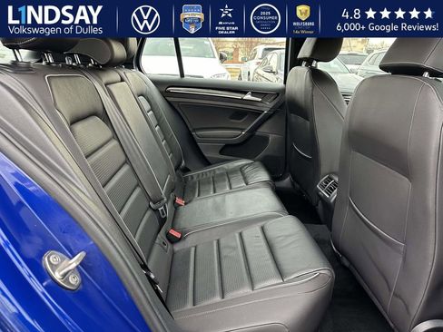 Used 2019 Volkswagen Golf R 4-Door image 12