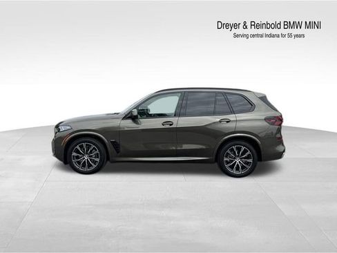 Certified 2026 BMW X5 xDrive40i w/ M Sport Package AWD/4WD image 2