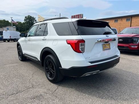 Certified 2024 Ford Explorer XLT w/ Equipment Group 202A AWD/4WD image 26