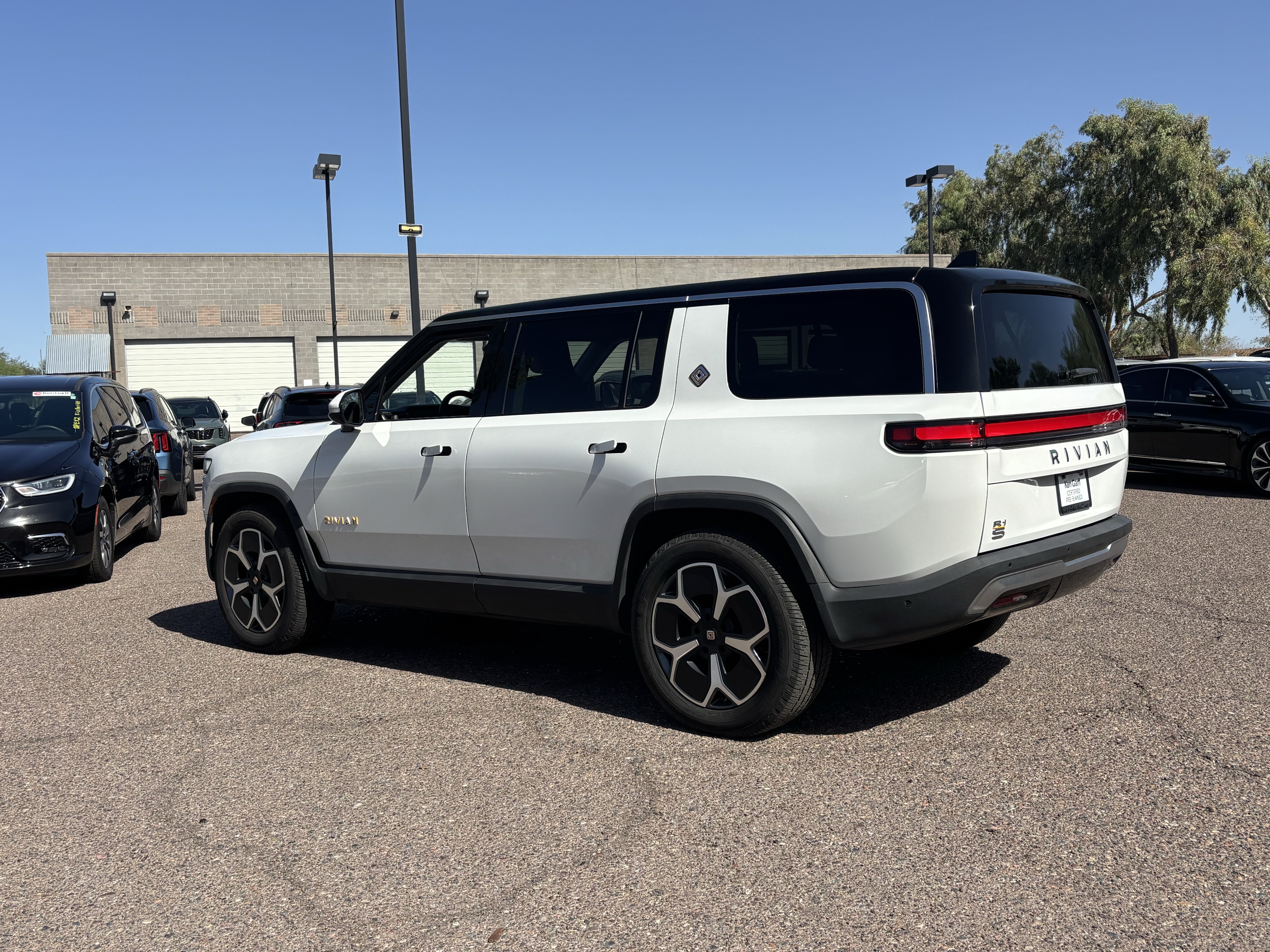 Used 2023 Rivian R1S Adventure Quad AWD/4WD image 4