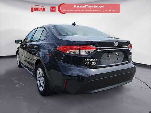 Certified 2025 Toyota Corolla LE AWD/4WD image 3