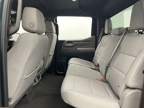Used 2025 Chevrolet Silverado 1500 LT AWD/4WD image 38