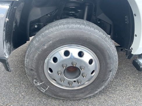 Used 2022 RAM 3500 Laramie image 8