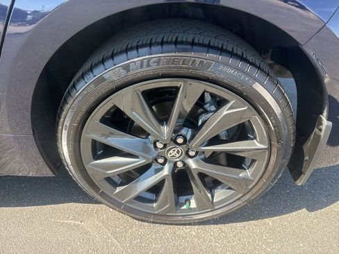 Used 2025 Toyota Corolla SE image 11