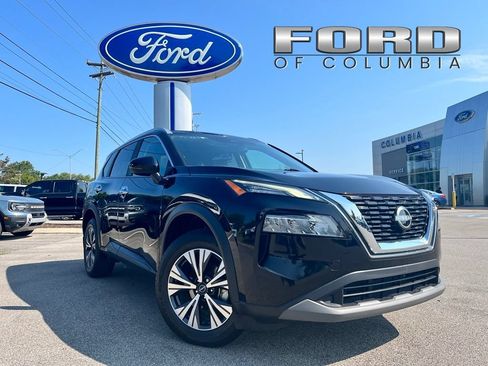 Used 2023 Nissan Rogue SV w/ SV Premium Package AWD/4WD image 1