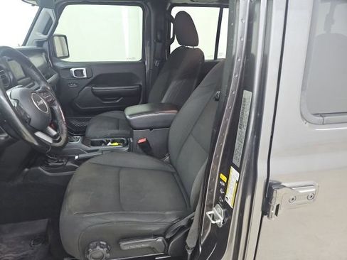 Used 2020 Jeep Gladiator Sport w/ Quick Order Package 24S image 2