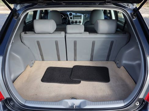 Used 2010 Toyota Matrix image 14