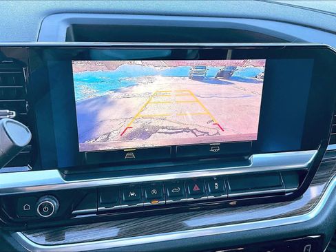 Used 2022 Chevrolet Silverado 1500 LT image 18