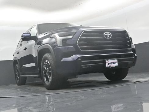 Used 2025 Toyota Sequoia SR5 w/ TRD Off-Road Package AWD/4WD image 49