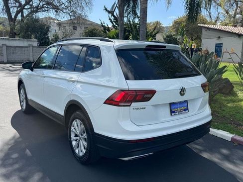 Used 2019 Volkswagen Tiguan S image 3