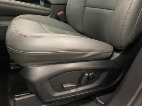 New 2026 Ford Explorer Active w/ Active Comfort Package image 18