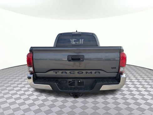 Used 2022 Toyota Tacoma SR5 image 4