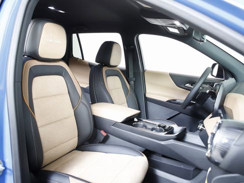 New 2026 Chevrolet Equinox ACTIV w/ Convenience Package III image 7