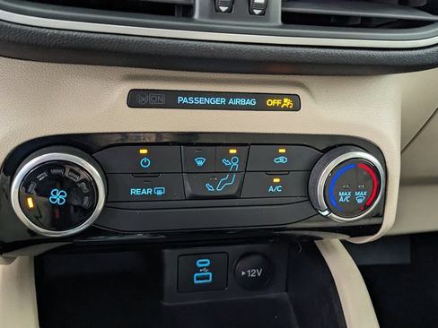 Certified 2022 Ford Escape SE AWD/4WD image 28