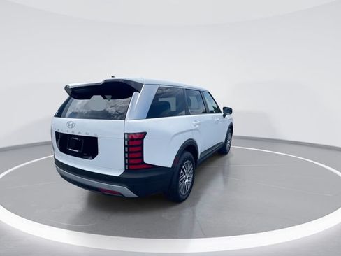 Used 2026 Hyundai Palisade SE FWD image 8