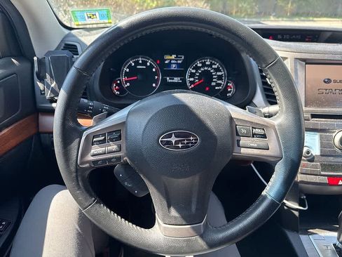 Used 2014 Subaru Outback 2.5i Limited image 12