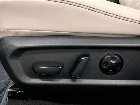 New 2026 Nissan Sentra SL w/ Floor Mat Package FWD image 31
