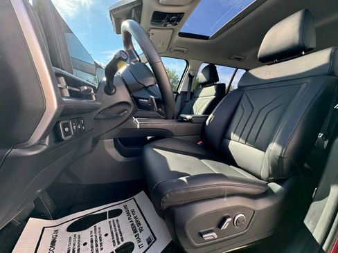 Used 2025 Hyundai Santa Fe XRT image 4