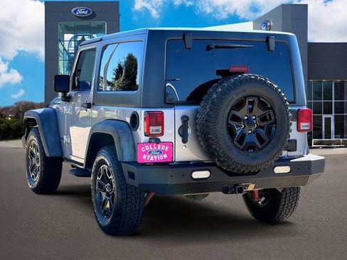 Used 2016 Jeep Wrangler Sport image 4