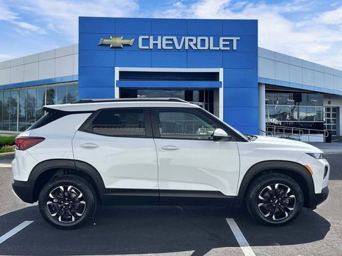 Certified 2023 Chevrolet TrailBlazer LT FWD image 5