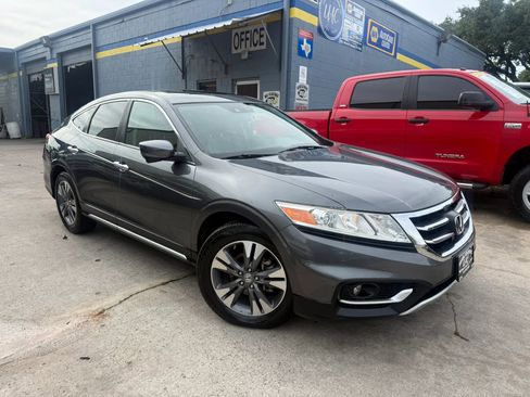 Used 2013 Honda Crosstour EX-L image 1
