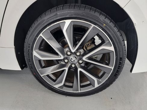 Used 2020 Toyota Corolla SE FWD image 11