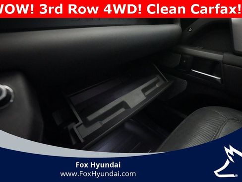 Used 2024 Land Rover Defender 130 X-Dynamic SE image 29