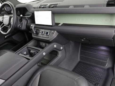 Used 2023 Land Rover Defender 110 75th Limited Edition image 22