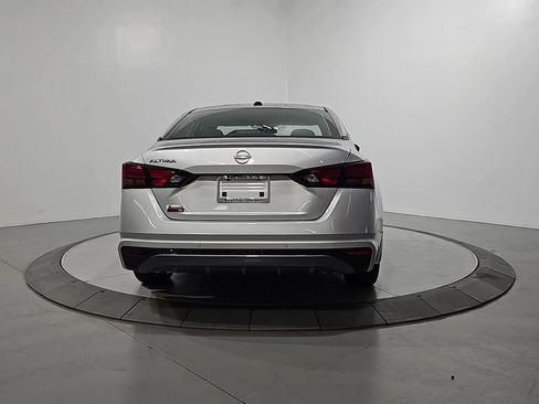 New 2026 Nissan Altima 2.5 SV FWD image 4