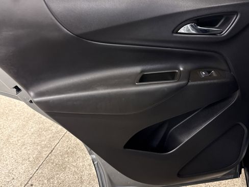 Used 2023 Chevrolet Equinox LT image 11