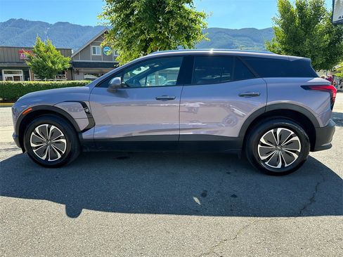 Used 2024 Chevrolet Blazer EV LT image 9