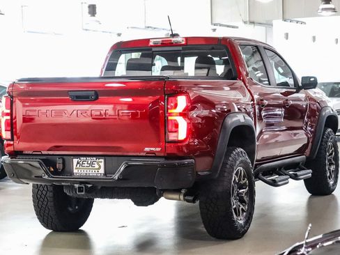 Used 2024 Chevrolet Colorado ZR2 w/ ZR2 Convenience Package III AWD/4WD image 4