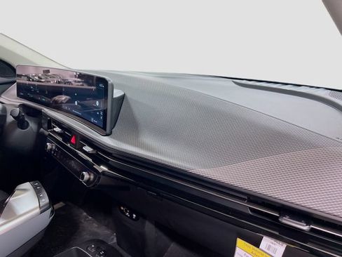 New 2026 Kia EV6 Wind RWD image 30