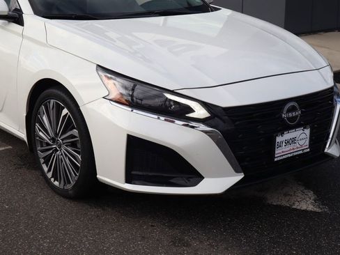 Certified 2025 Nissan Altima 2.5 SL image 5