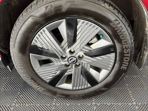 Certified 2025 Nissan Murano SV AWD/4WD image 10