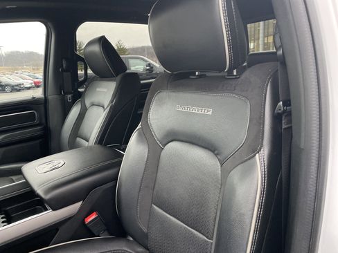 Used 2022 RAM 1500 Laramie w/ Sport Appearance Package image 15