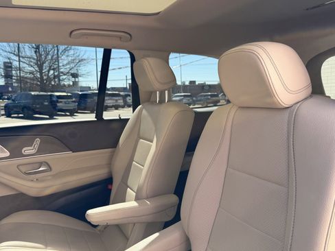 Used 2020 Mercedes-Benz GLS 450 4MATIC image 15