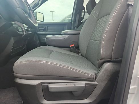 New 2026 RAM 3500 Tradesman AWD/4WD image 11