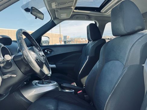 Used 2015 Nissan Juke SV w/ Cold Weather Package image 8