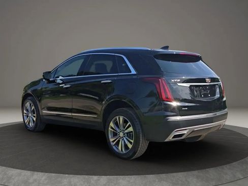 Used 2024 Cadillac XT5 Premium Luxury AWD/4WD image 2