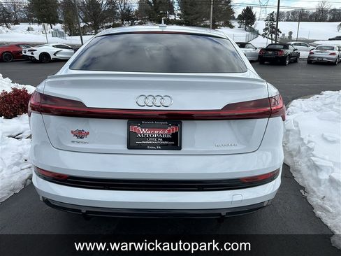 Used 2023 Audi e-tron Prestige w/ Prestige Package image 15