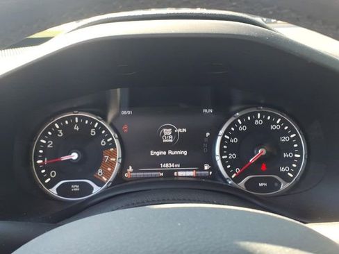Used 2023 Jeep Renegade Altitude AWD/4WD image 19