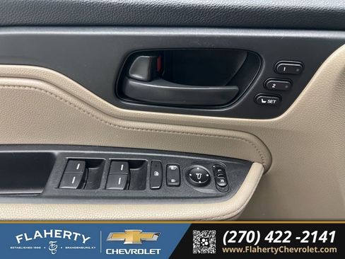 Used 2019 Honda Odyssey EX-L image 19