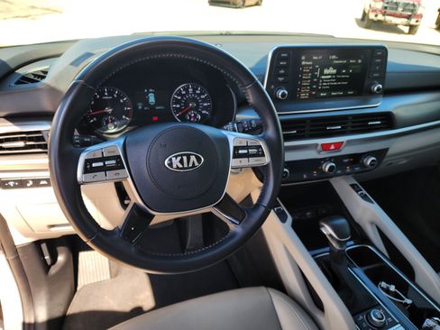 Used 2021 Kia Telluride S AWD/4WD image 2