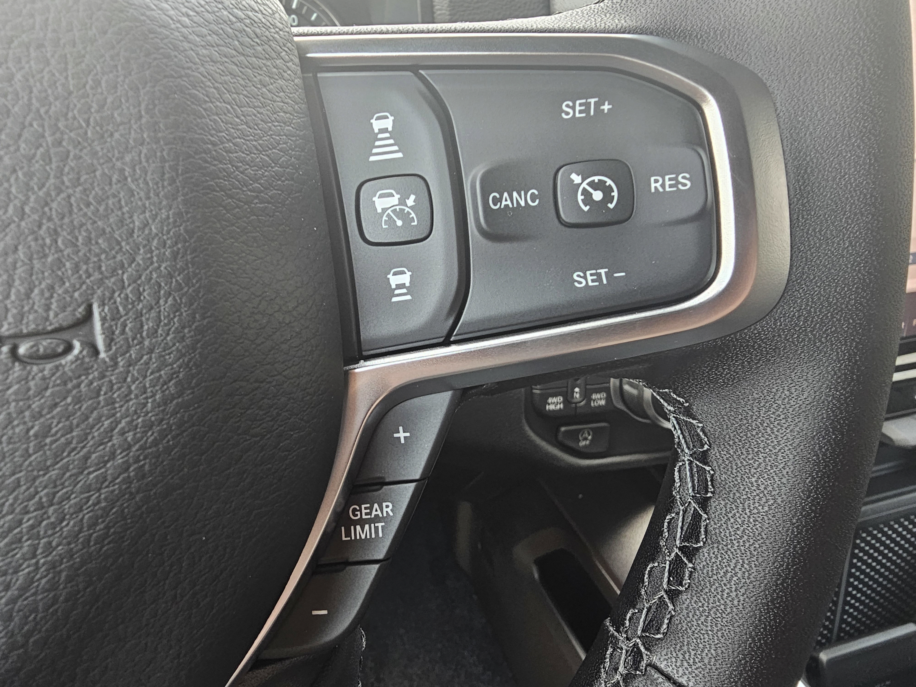 Used 2025 RAM 1500 Big Horn AWD/4WD image 22