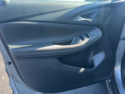 Used 2024 Buick Encore GX Sport Touring image 10