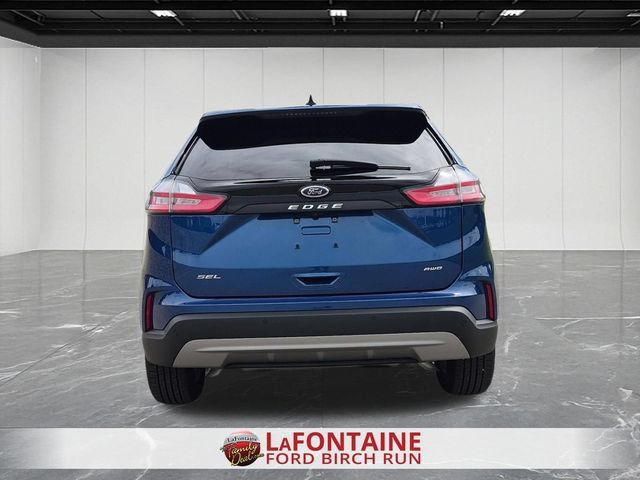 Certified 2022 Ford Edge SEL w/ Convenience Package AWD/4WD image 4