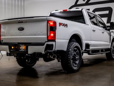 Used 2024 Ford F250 XLT w/ XLT Premium Package AWD/4WD image 37